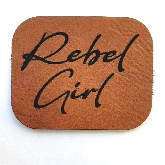 Kunstleder Label, Patch, Etikett, Aufnäher, Rebel Girl, Laser graviert, braun, grau, beigebraun, bambus, schwarz