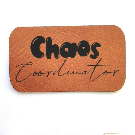 Kunstleder Label, Patch, Etikett, Aufnäher, Chaos Coordinator, Laser graviert, braun, grau, beigebraun, bambus, schwarz