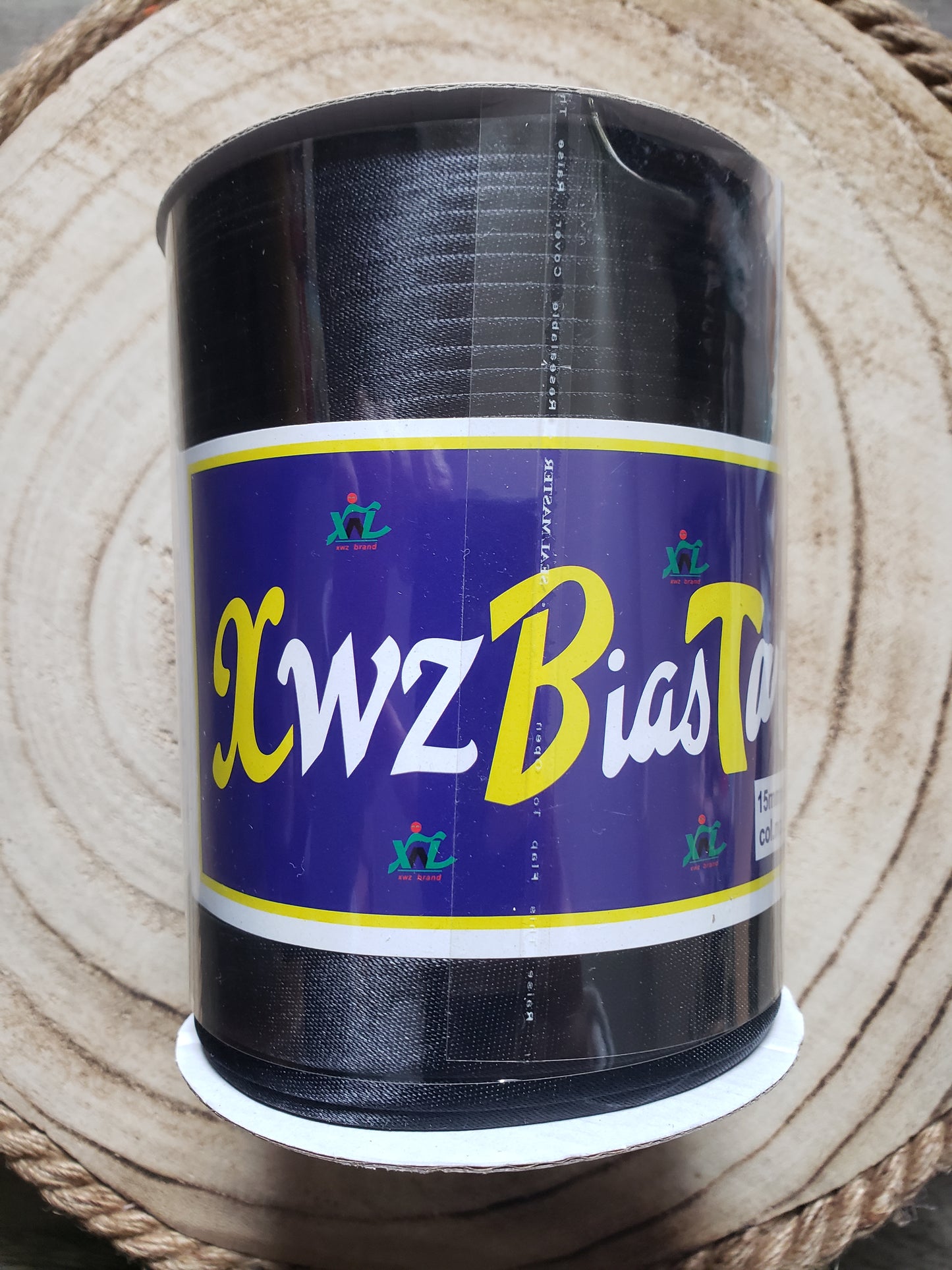 Satin Schrägband aus drei Farben wählbar weiß, schwarz, rot, Ausverkauf!