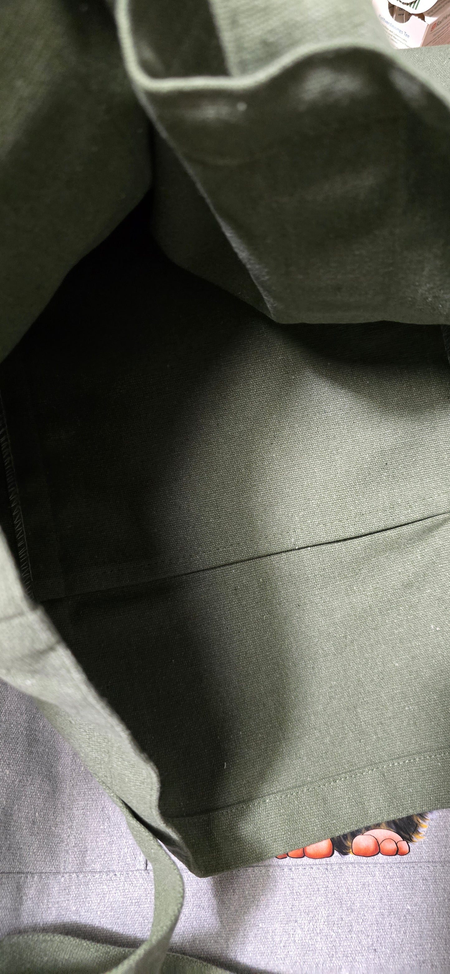Du bist wertvoll Tote Bag Grün – Nachhaltige Canvas Tasche mit liebevollem Spruch, limitiert nur für April