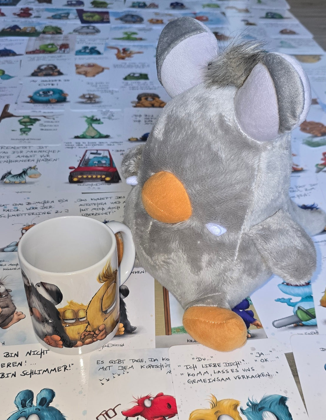 Henry Monster Geschenkset mit Tasse & 10 Postkarten | FINAL SALE – nur 2× verfügbar