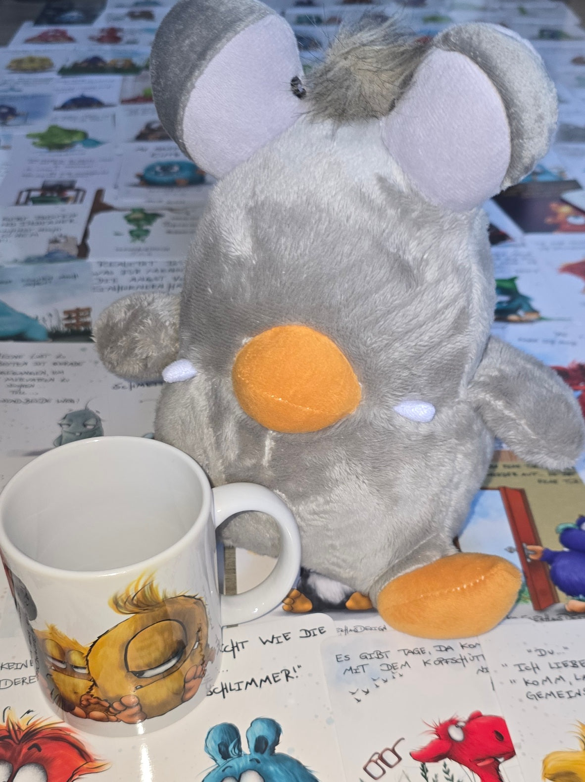Henry Monster Geschenkset mit Tasse & 10 Postkarten | FINAL SALE – nur 2× verfügbar