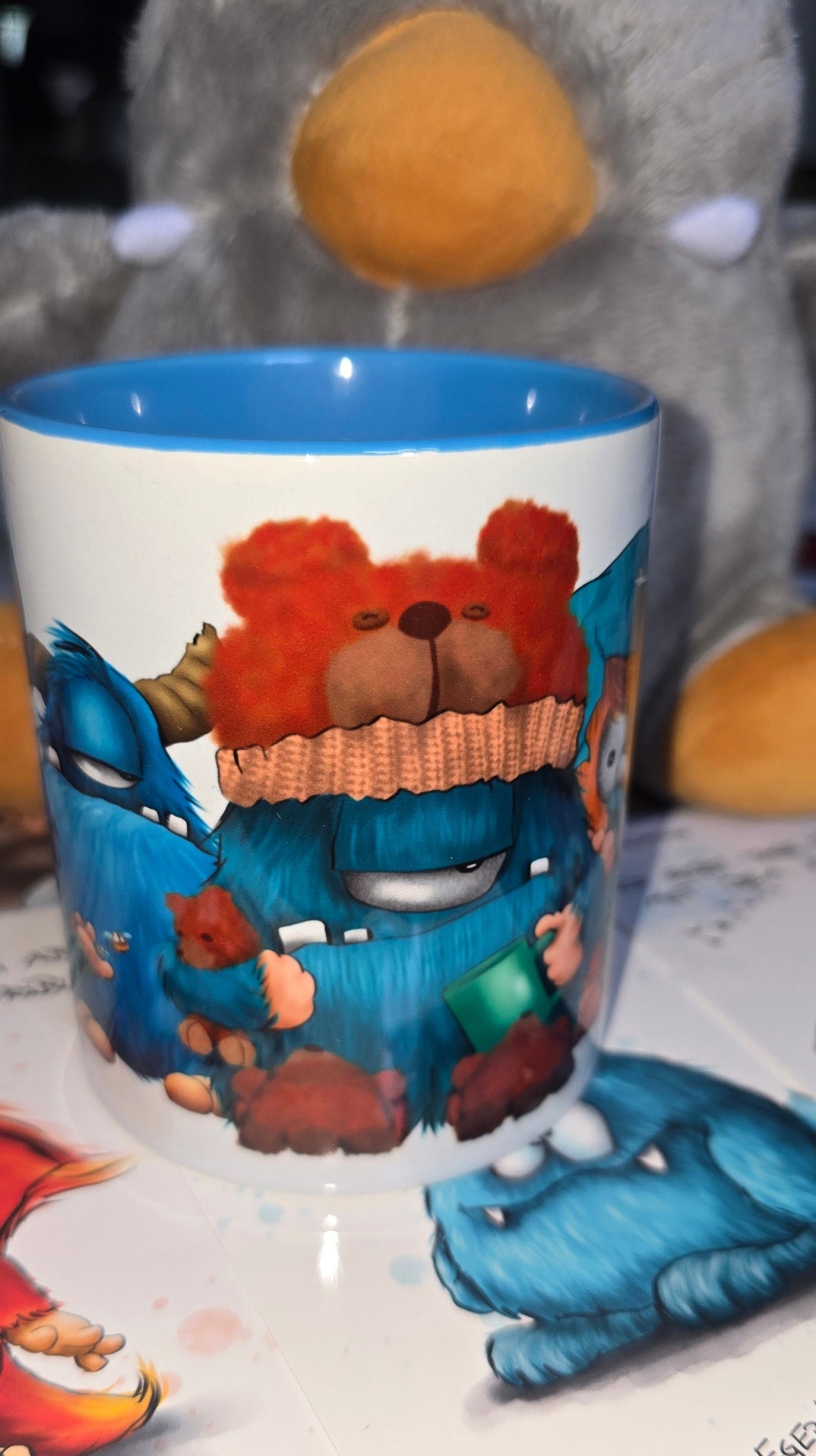 Henry Monster Geschenkset mit Tasse & 10 Postkarten | FINAL SALE – Einzelstück