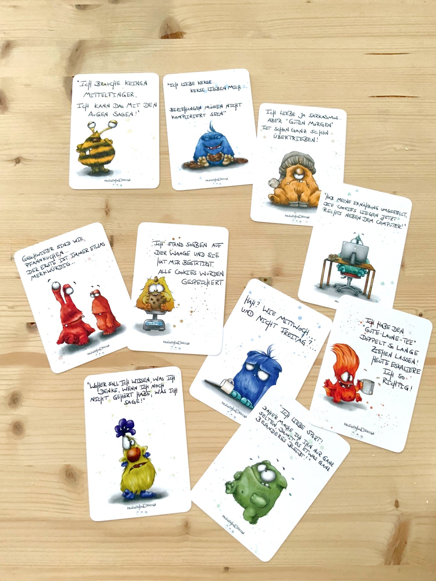 Postkarte Monster Kruegerhausdesign " Warum sehen alle im Oversize-Look... "