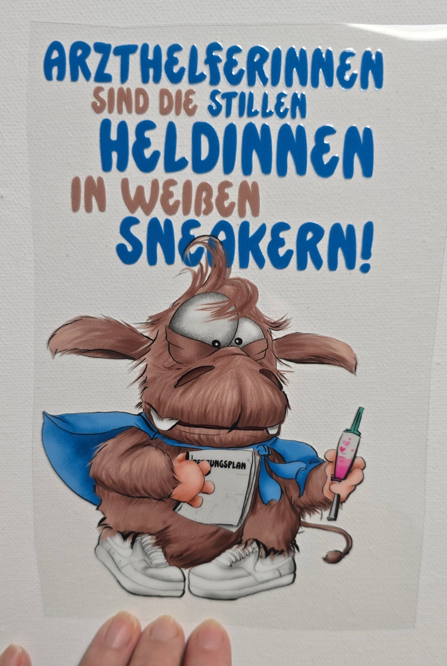 Rub on, UV Folienaufkleber, Monster, Arzthelferinnen sind die stillen Heldinnen in weißen Sneakern!