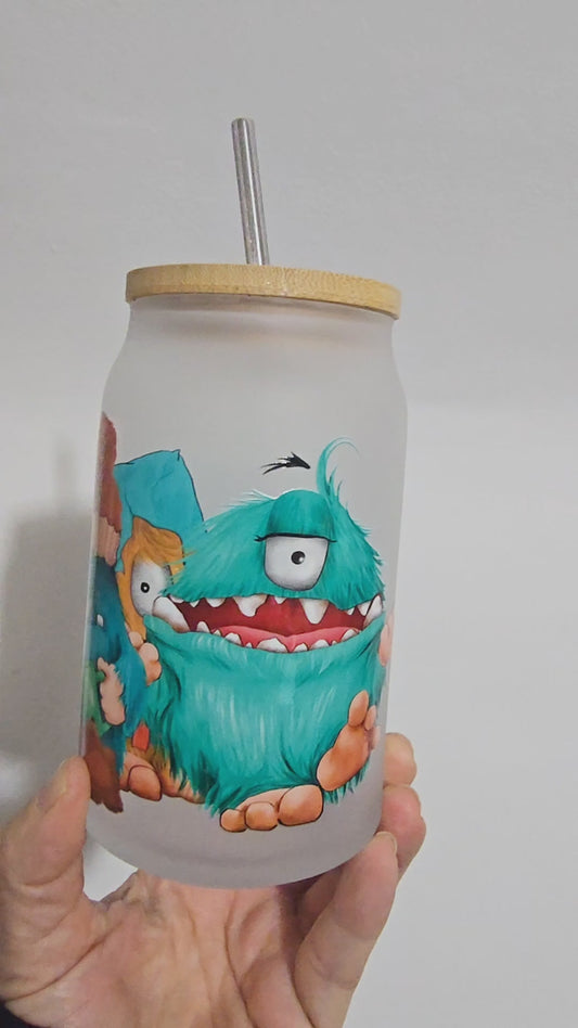 Trinkglas mit Bambusdeckel und Edelstahl Halm mit Glassticker von Monster Multidesign in türkis