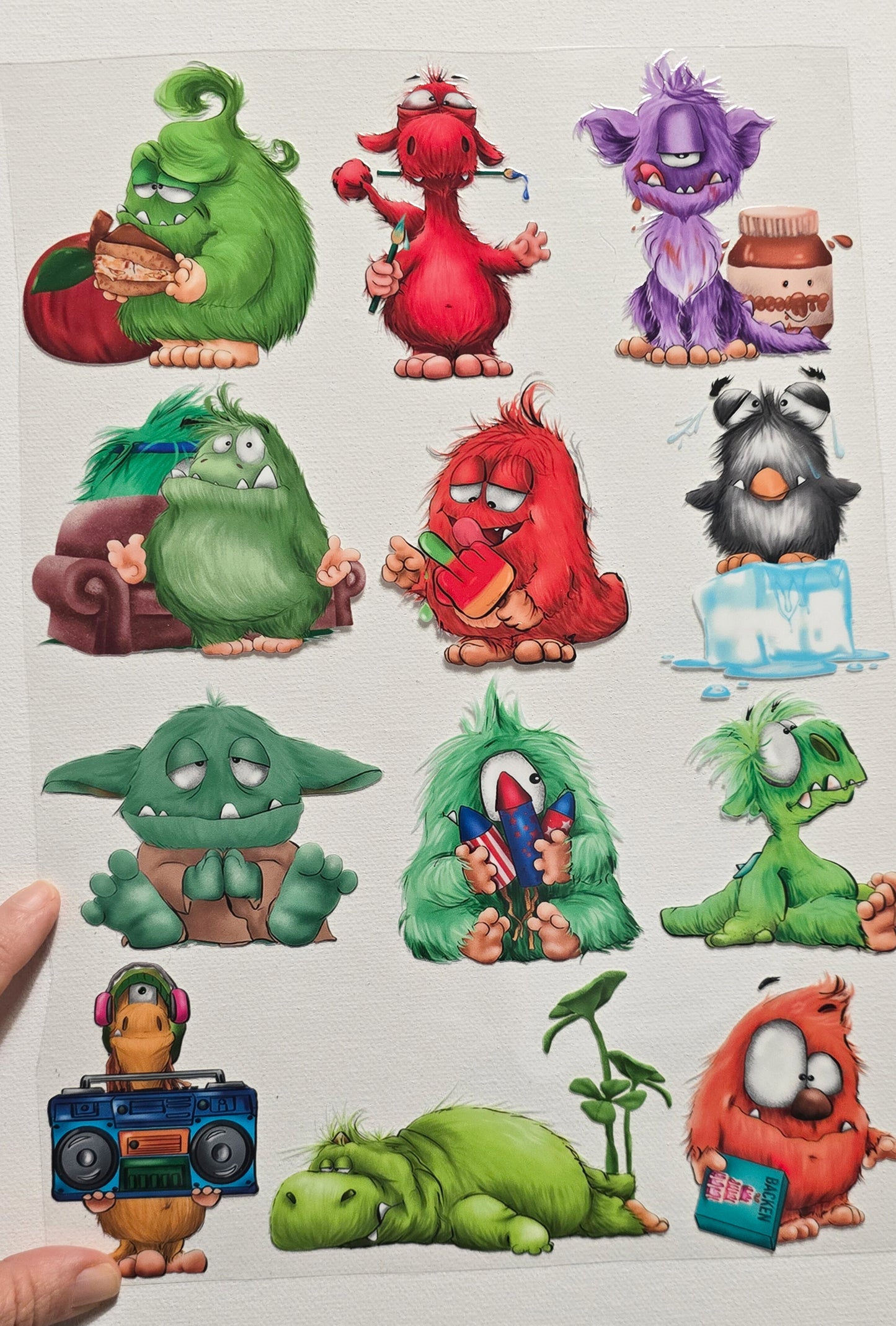 B-Ware Rub on, UV Folienaufkleber, A4 Blatt, Design 3,unterschiedlich Monster, ein Fehler